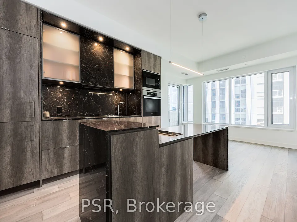 11 Yorkville Ave #2707