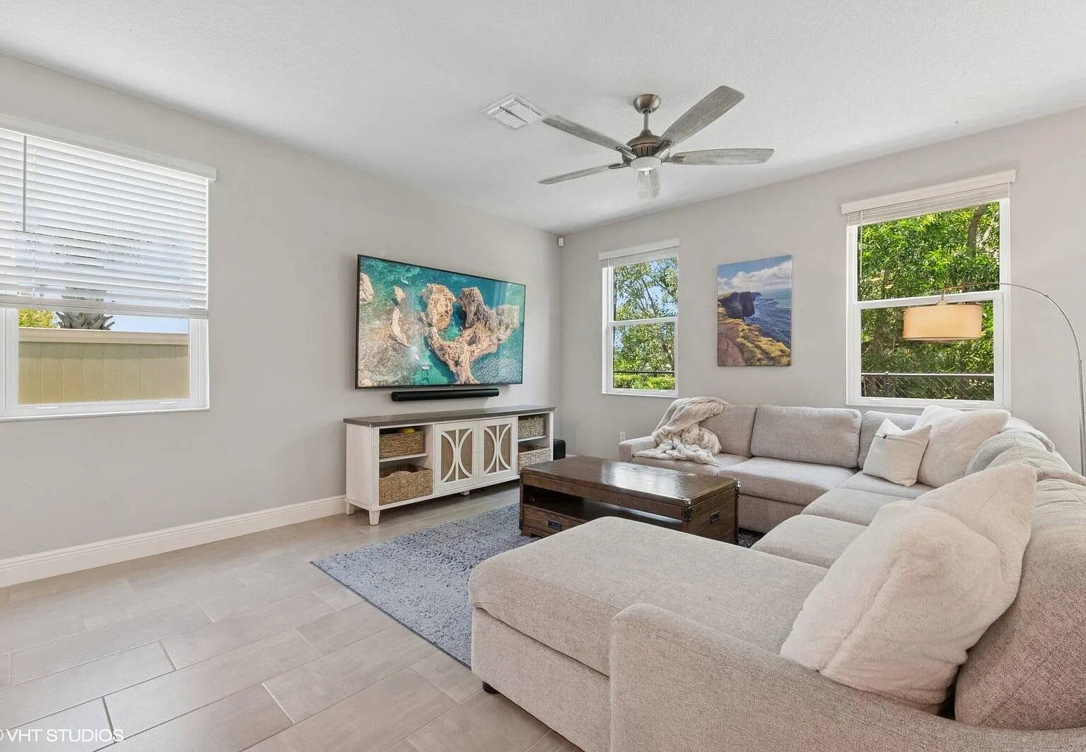 3 bed, 2.5 bath, 1804 sqft, $2,995 — Photo 4