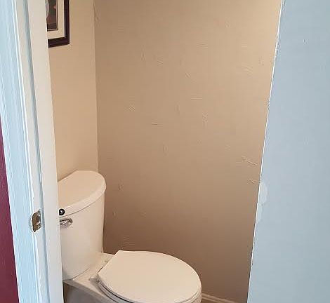 3rd image of 2861 Washington Ave