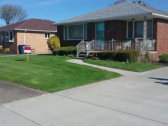2nd image of 320 Whitfield Ave
