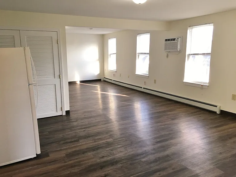 93 2nd St #3 — Photo 21
