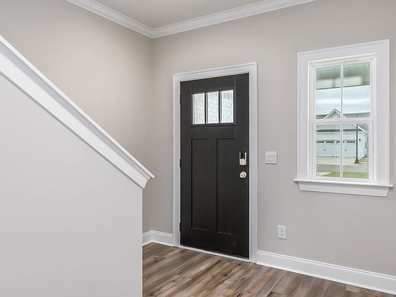 3rd image of 213 Royal Oaks Dr