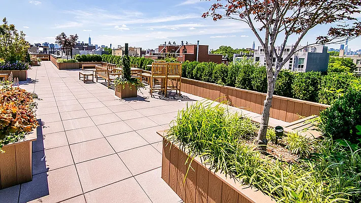 Rented by Nooklyn NYC LLC | media 11