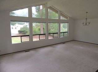 4621 Beverly Dr NE, Olympia, WA 98516