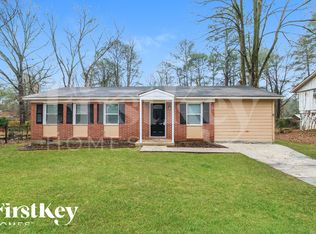 6683 Wolf River Dr, Riverdale, GA 30274