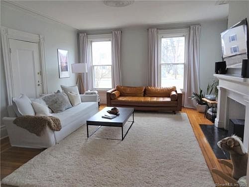 2nd image of 140 Ellsworth St #1