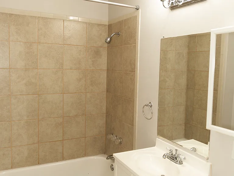 3228 Veronica Dr — Photo 16