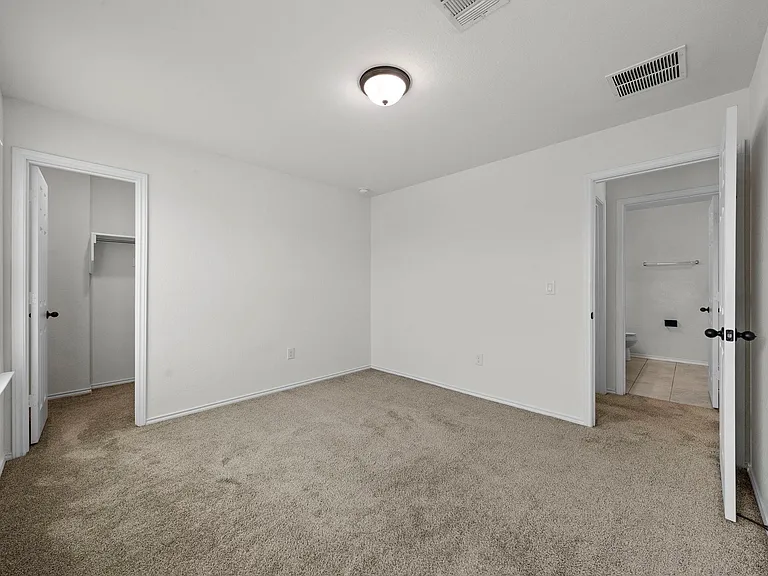 544 Ayinger Ln — Photo 32