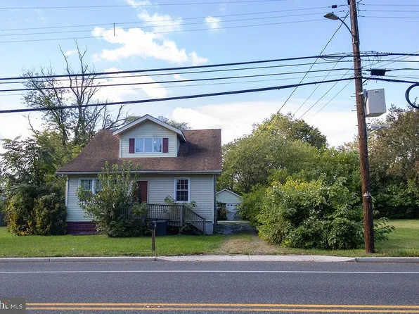 915 N Main St, Glassboro, NJ 08028