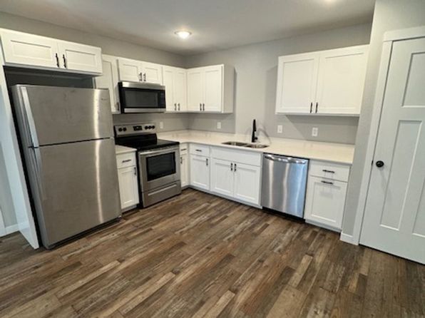 105 Saint Lawrence St #7