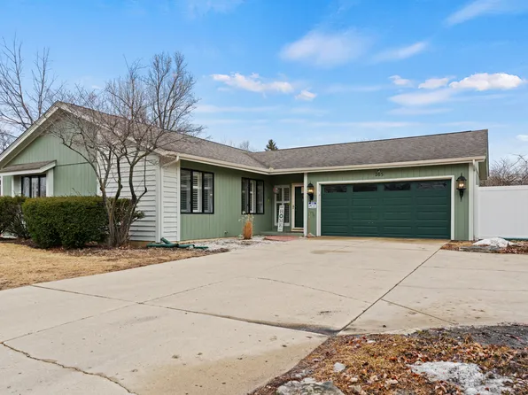 265 N Lyle Ave, Elgin, IL 60123