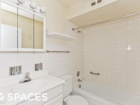 5th image of 1446 N Dearborn St #A2a
