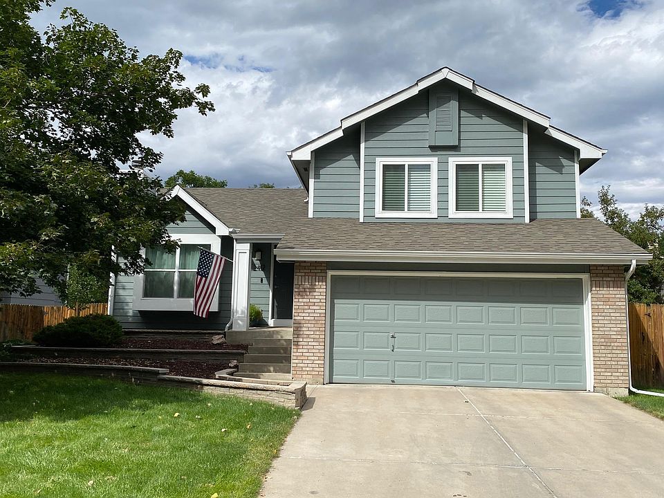 New exterior paint, roof, gutters and sprinkler system!