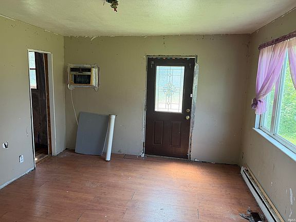 3rd image of 116 W Grissom Ave