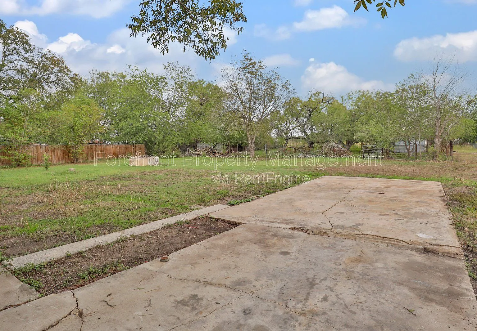 2 bed, 2.0 bath, 1316 sqft, $1,400 — Photo 3