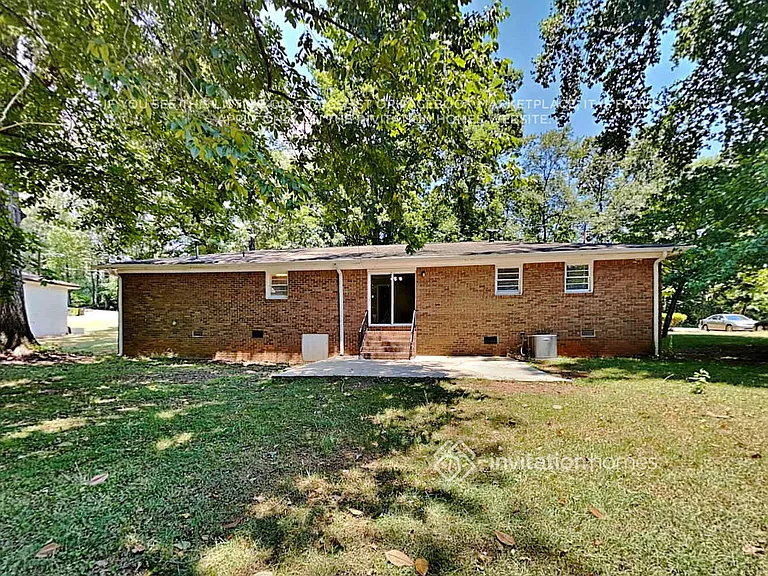 1557 Virginia Pl — Photo 16