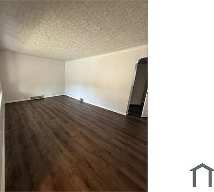 3rd image of 8449 Fisher Ave