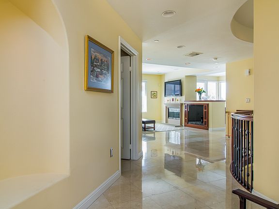 5th image of 5831 Seawalk Dr Unit 241