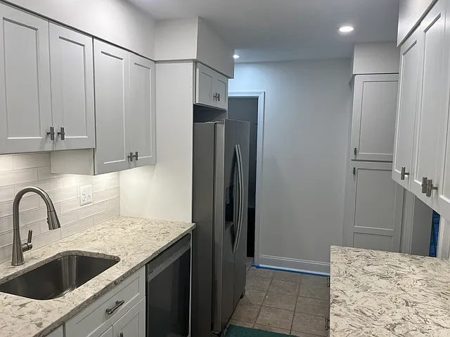 3 bed, 1280 sqft, $2,800 — Photo 3