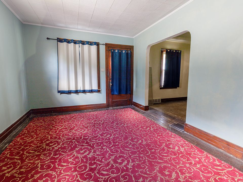 360 Burke St, photo 9