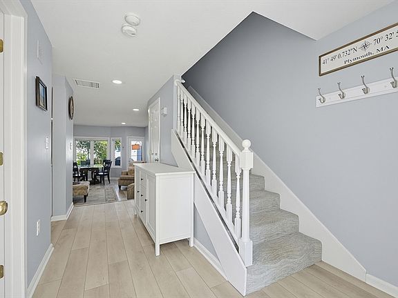 5th image of 6 Westcliff Dr