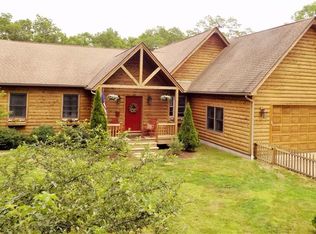 373 Iacuele Dr, South Kingstown, RI 02879