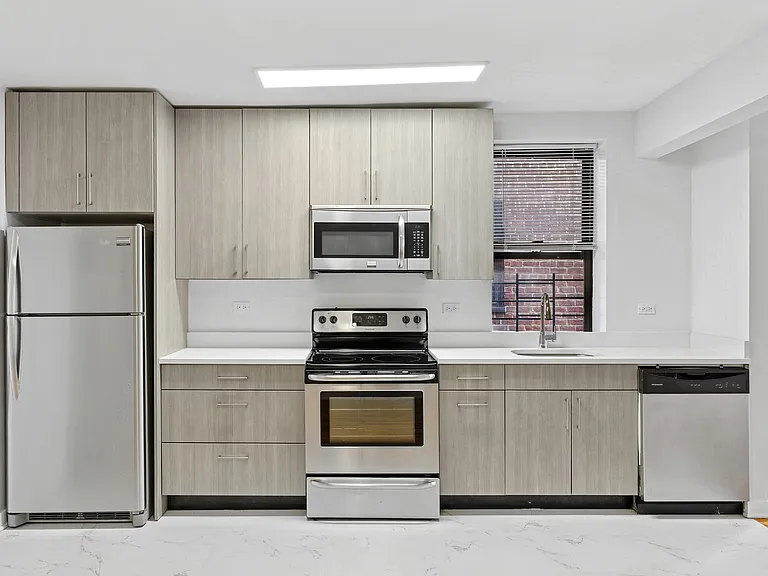 930 Sheridan Ave #5G — Photo 4