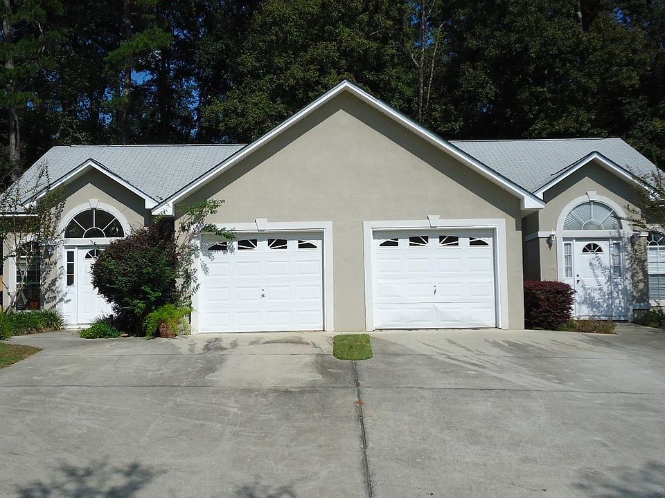2nd image of 2911 Royal Palm Way