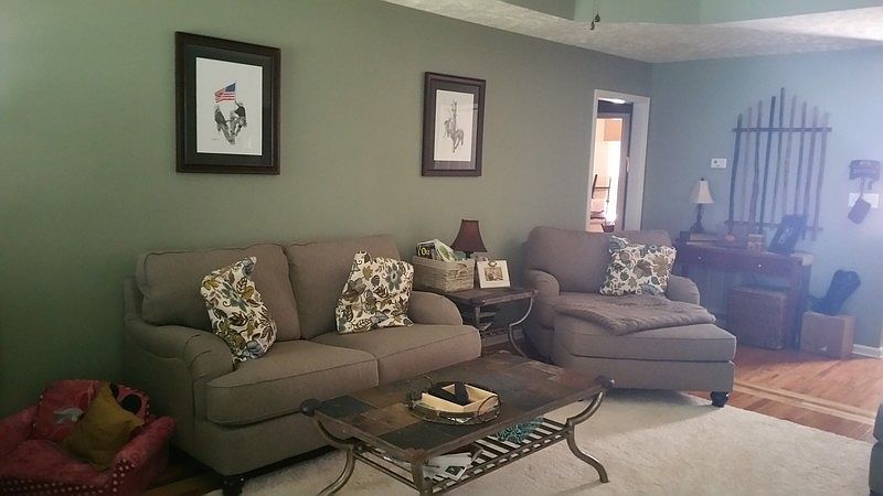 1st image of 120 W Park Dr