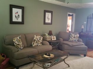 120 W Park Dr, Clarksville, TN 37043