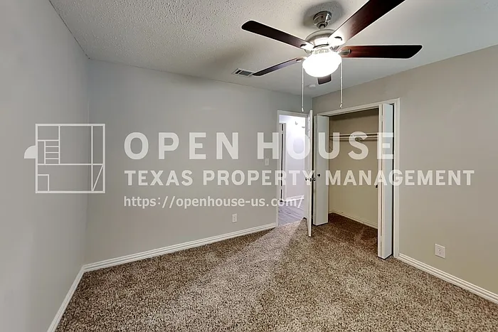 1523 Warwick Dr — Photo 14