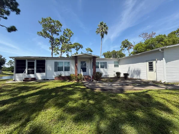 10361 Circle Pine Rd #62M, North Fort Myers, FL 33903
