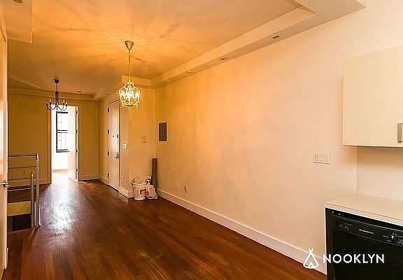 3rd image of 757 Hart St APT 1L
