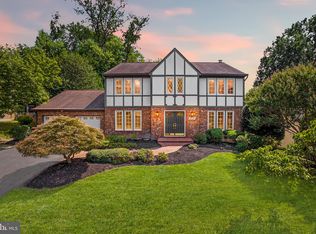 9509 Liberty Tree Ln, Vienna, VA 22182