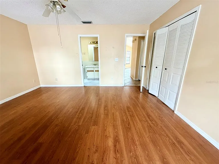 437 Wood Rose Ln — Photo 9