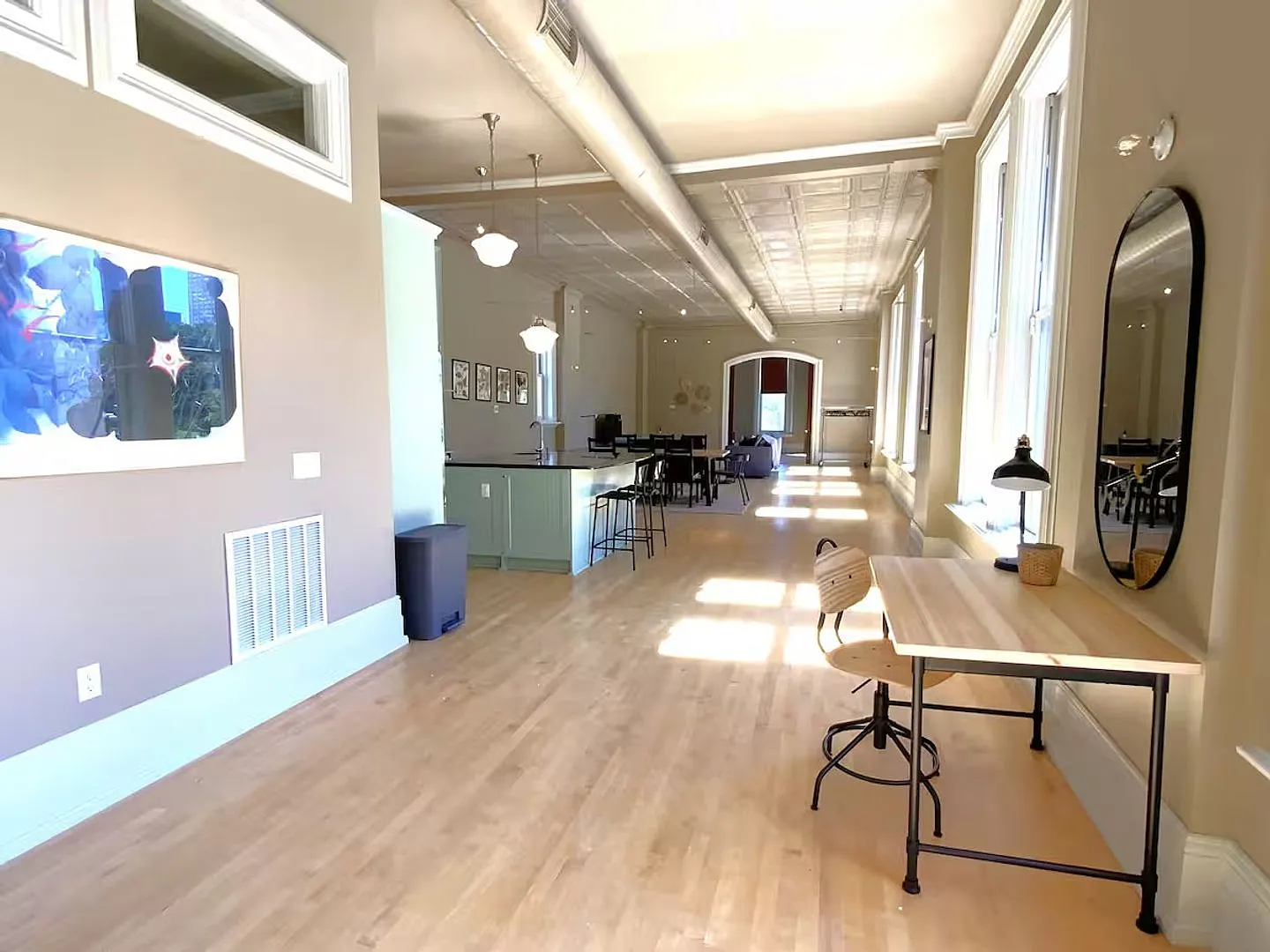 2000 Sq./Ft. Upper Floor Unit in Heart of Downtown MKE — Photo 2