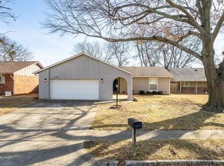 1109 N Hickory Ct, Broken Arrow, OK 74012
