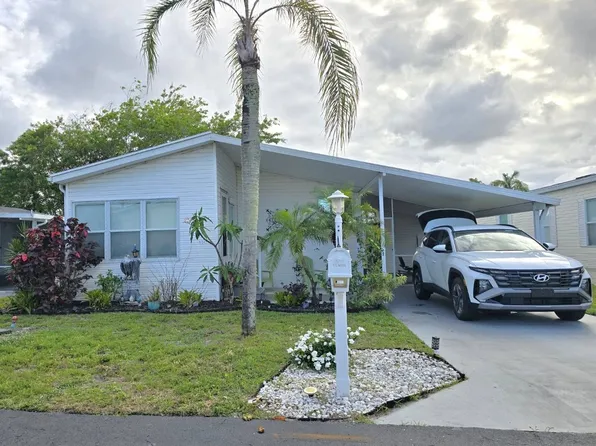 675 Seashore Dr, Lake Worth, FL 33462