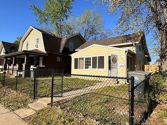 2nd image of 948 Ketcham St