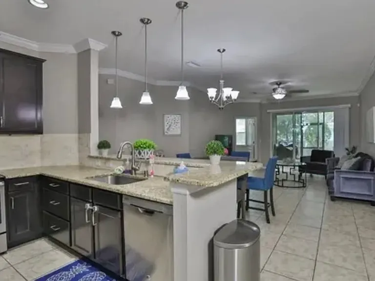 10452 Whittington Ct — Photo 9