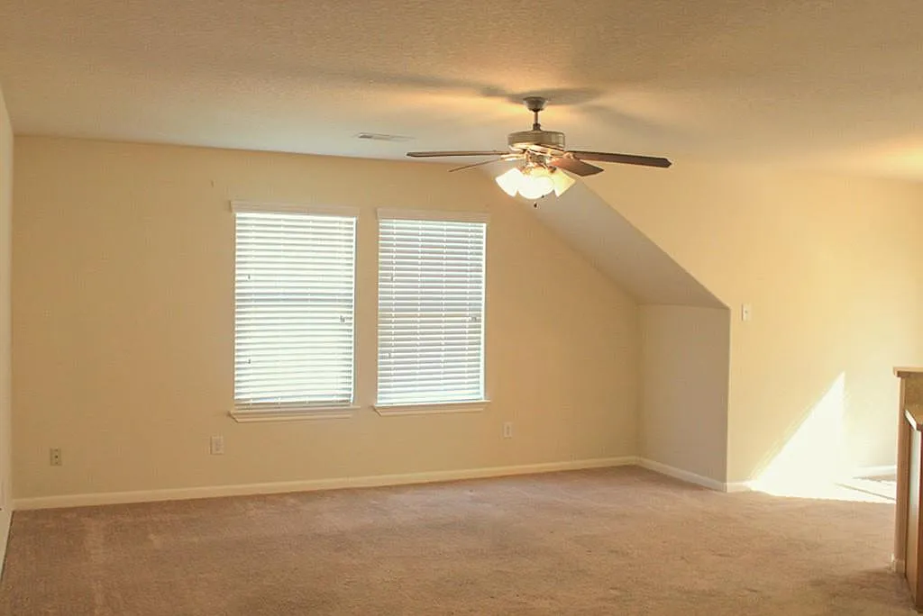 2 bed, 2.0 bath, 1100 sqft, $1,225 — Photo 4