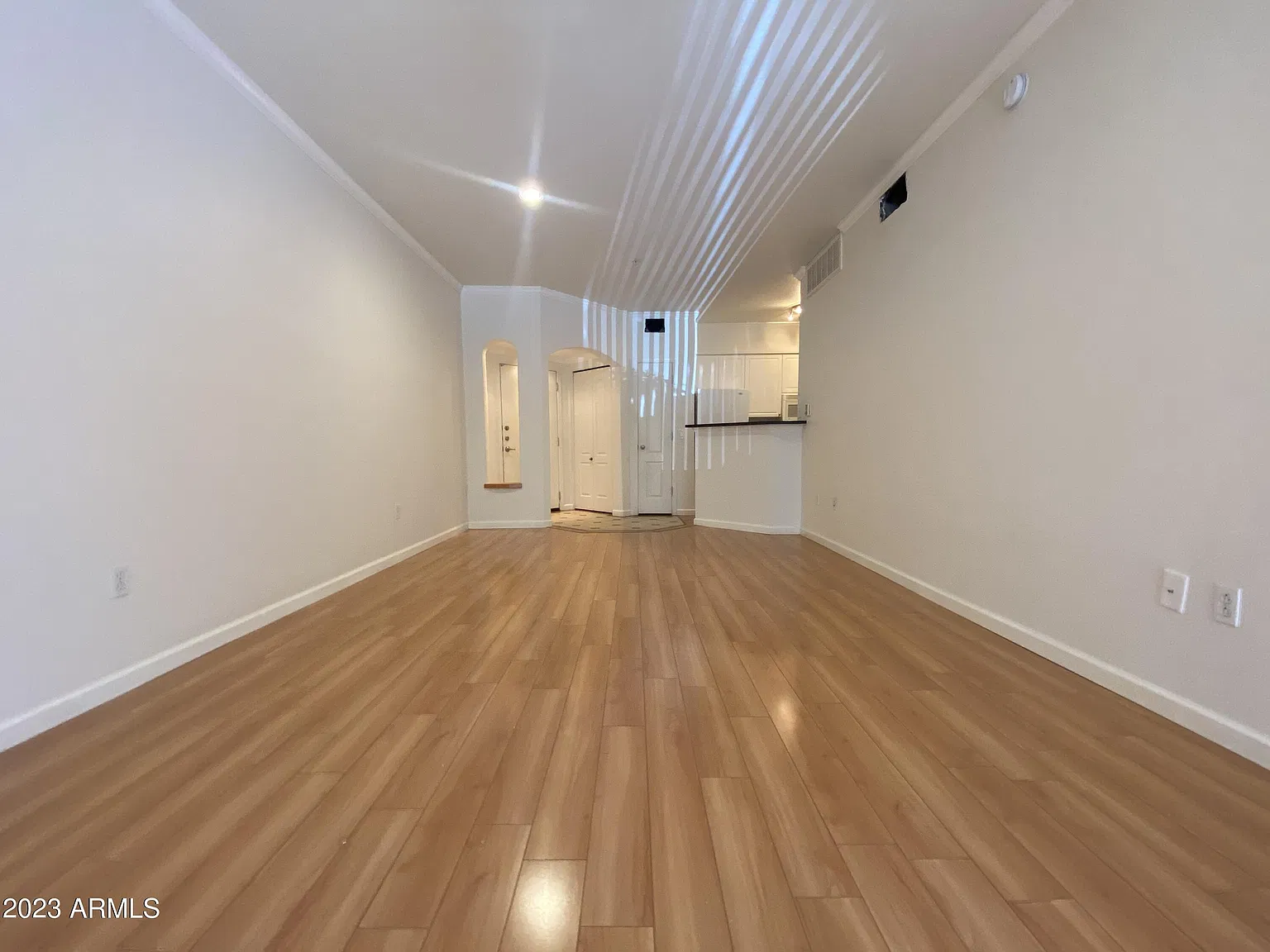 1 bed, 1.0 bath, 835 sqft, $1,550 — Photo 3