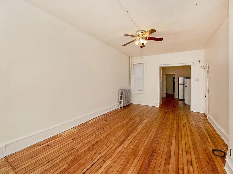 136 S 53rd St — Photo 32