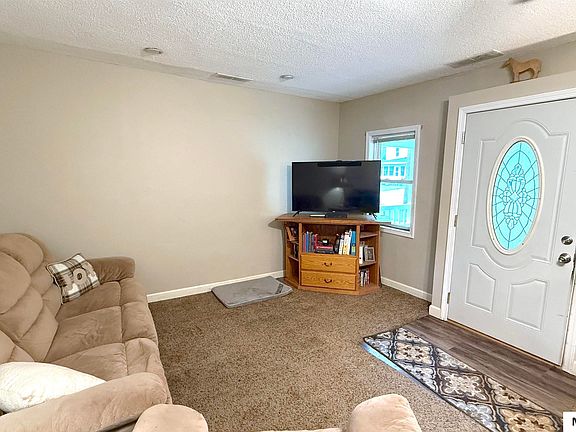 3rd image of 205 S 4th St