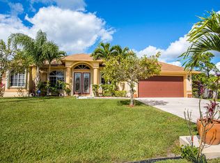 1091 SW Placetas Ave, Port Saint Lucie, FL 34953