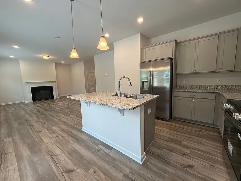8 Cavalier Ct — Photo 7