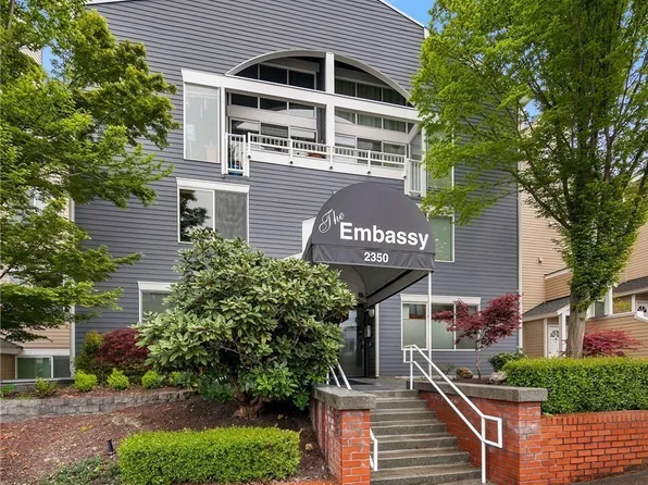 2350 10th Ave E APT 204, Seattle, WA 98102