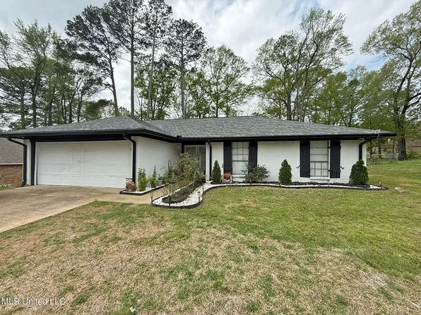 423 Cedarwood Dr, Jackson, MS 39212