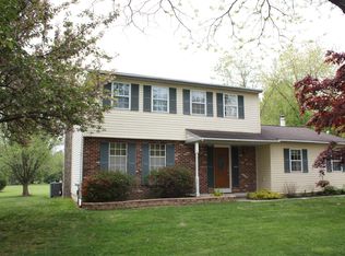 2949 Woodview Dr, Hatfield, PA 19440