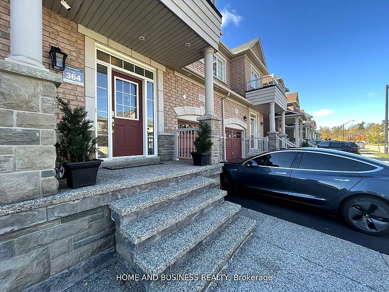 5532 Meadowcrest Ave — Photo 2